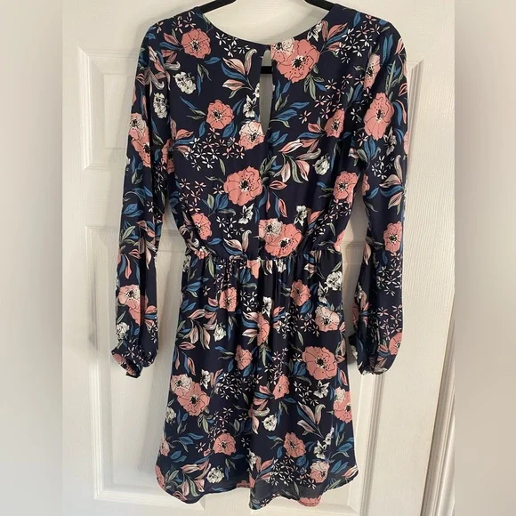Lush Size Small floral long sleeve mini dress. Used - Picture 2 of 7